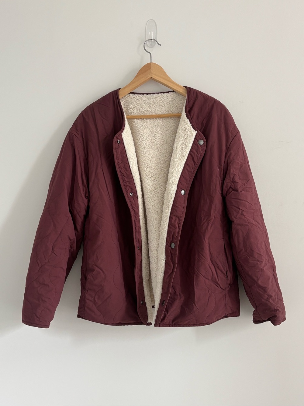 Uniqlo Quilted Puffer Jacket with Sherpa Lining in Burgundy